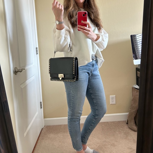 🔥 RARE Valentino Rockstud shoulder / crossbody bag in black & gold hardware - Picture 9 of 17